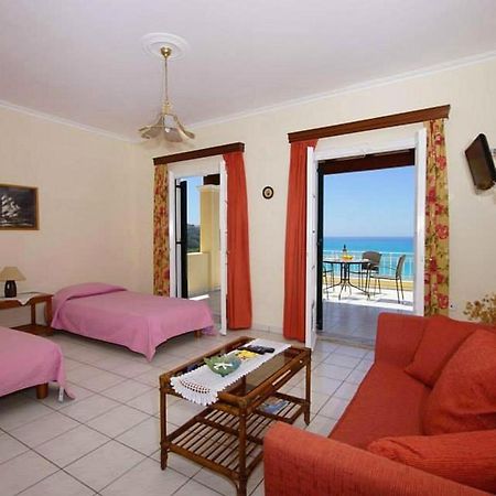Natalia Apartment B With Panoramic Sea Views Of Agios Gordios Bay 외부 사진