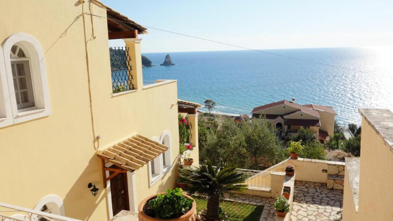 Natalia Apartment B With Panoramic Sea Views Of Agios Gordios Bay 외부 사진