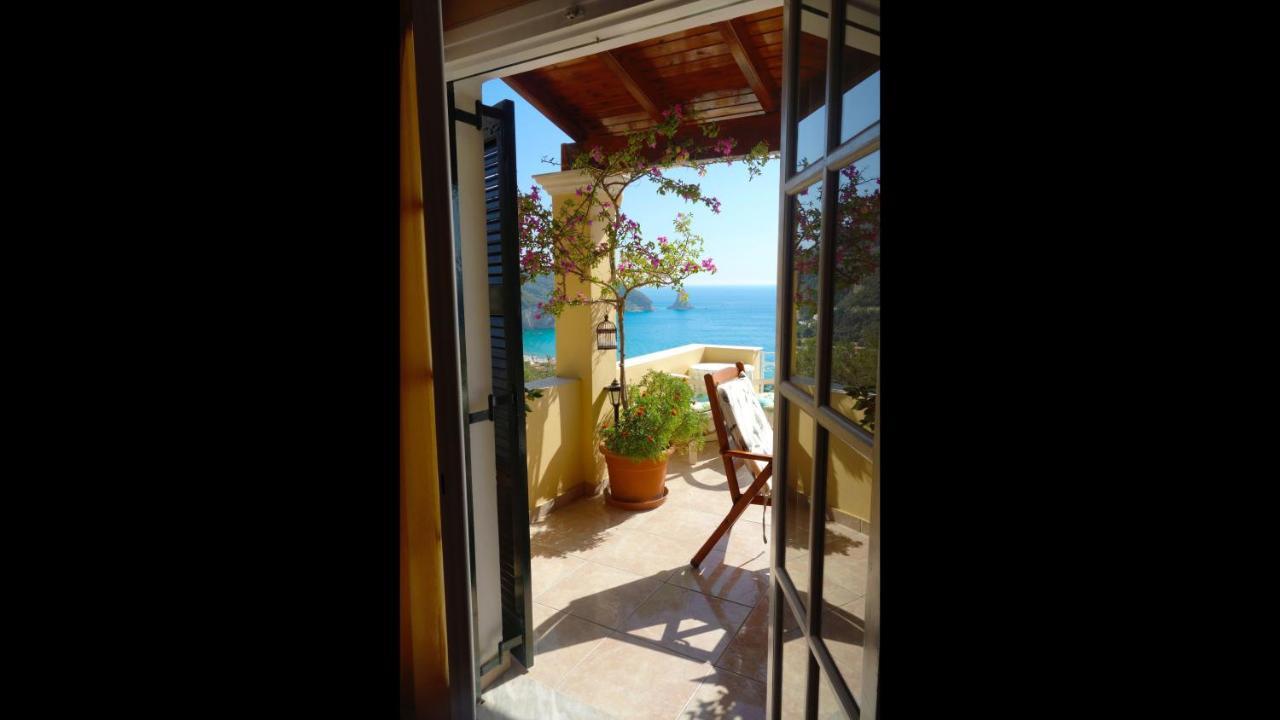 Natalia Apartment B With Panoramic Sea Views Of Agios Gordios Bay 외부 사진