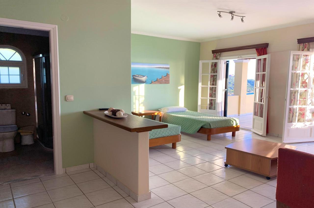 Natalia Apartment B With Panoramic Sea Views Of Agios Gordios Bay 외부 사진