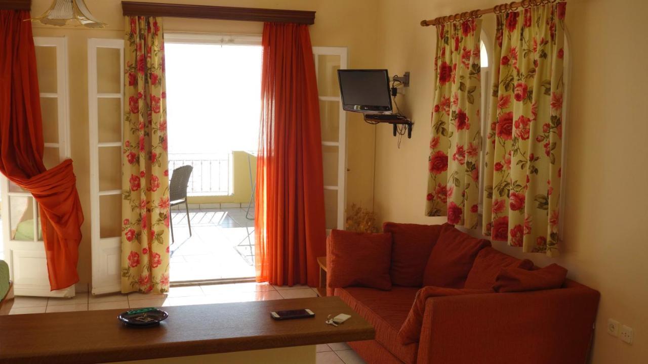 Natalia Apartment B With Panoramic Sea Views Of Agios Gordios Bay 외부 사진
