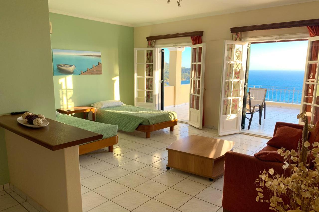 Natalia Apartment B With Panoramic Sea Views Of Agios Gordios Bay 외부 사진